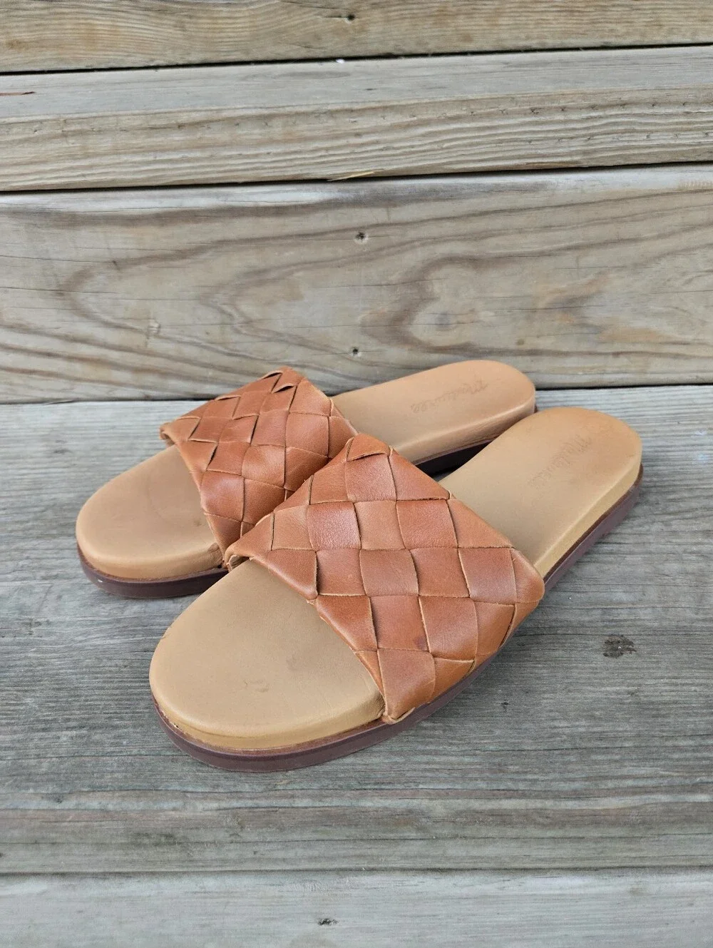 Madewell cognac slip on leather sandals size 9 in great condition